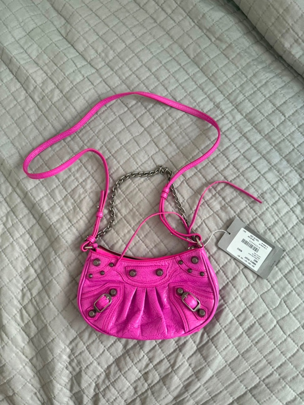 BALENCIAGA
Le Cagole XS pink